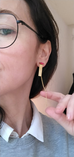 Pair Gold-Plated Brass bar Earrings with Red or Green Crystal