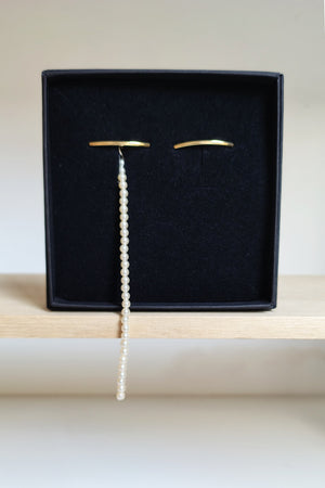 Asymmetrical crystal Pearl