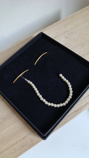 Asymmetrical crystal Pearl