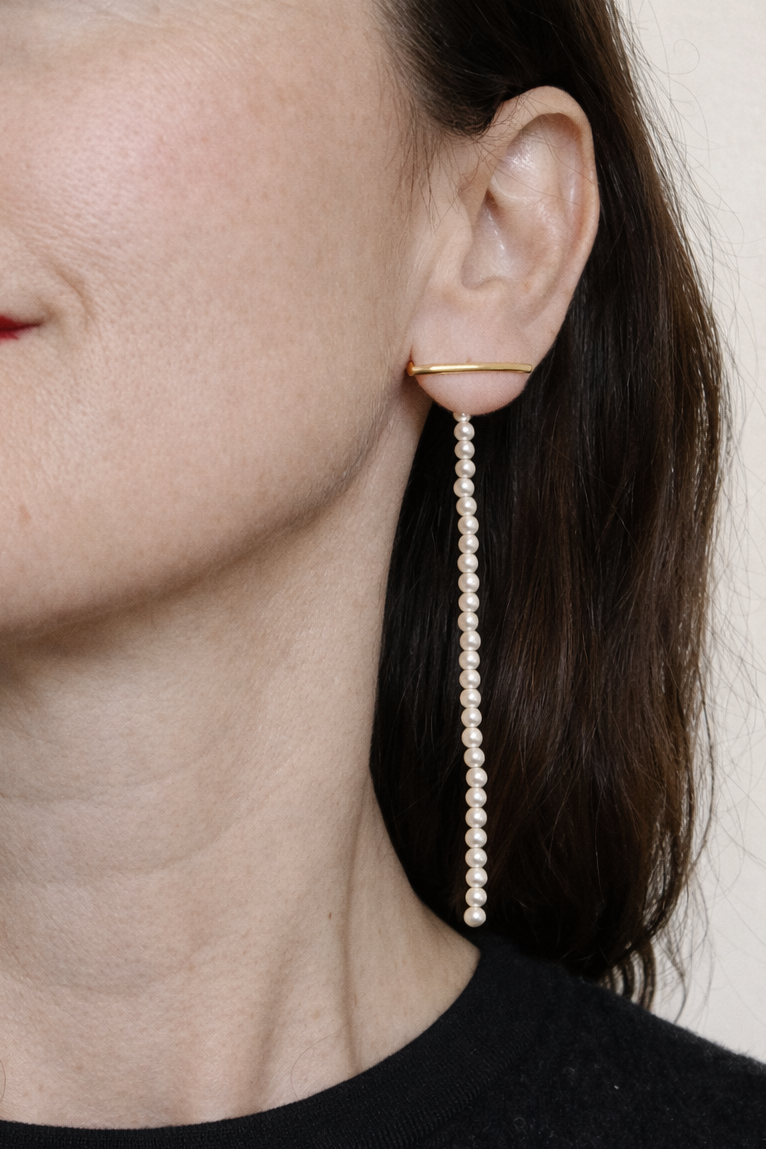 Asymmetrical crystal Pearl