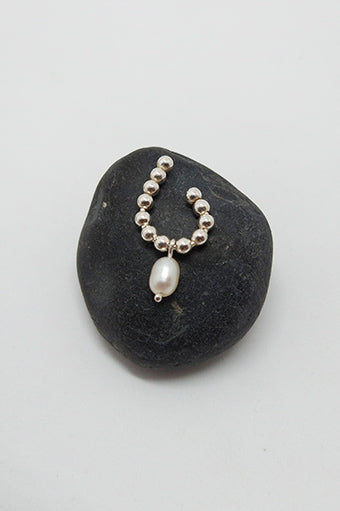 BORA PEARL EAR CUFF